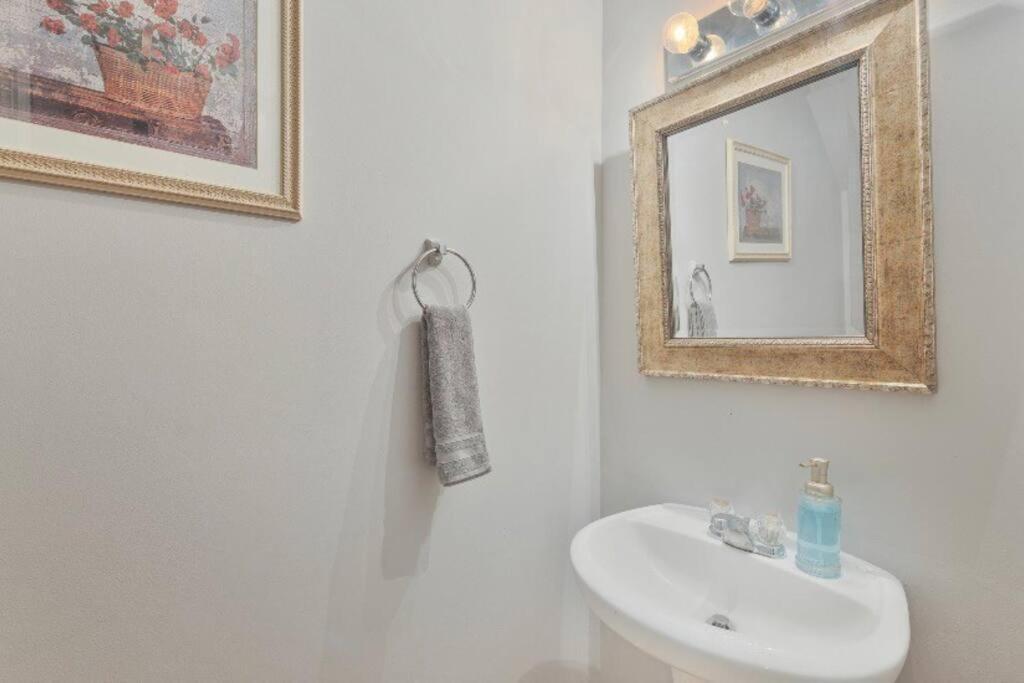 Beautiful Cozy 3-Bedroom Townhome Retreat 亚特兰大 外观 照片