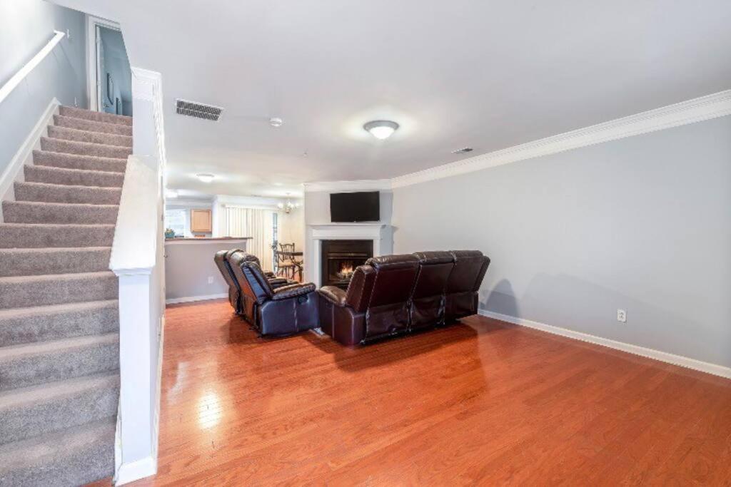 Beautiful Cozy 3-Bedroom Townhome Retreat 亚特兰大 外观 照片