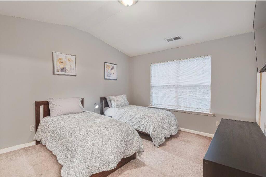 Beautiful Cozy 3-Bedroom Townhome Retreat 亚特兰大 外观 照片